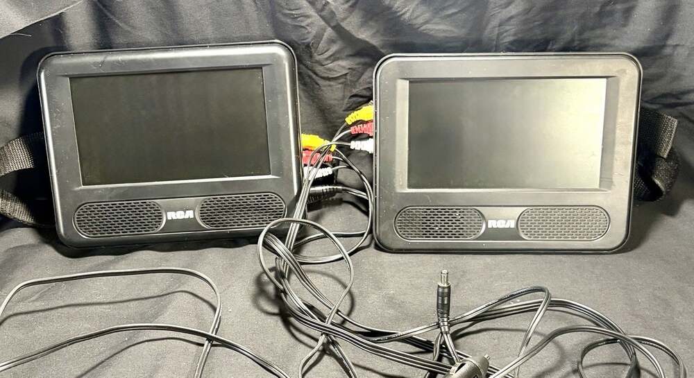 🚨 Dual Screen RCA 7" Portable DVD Player For Car DRC69707E / Power Supply 📀